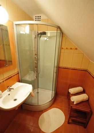 Emese Vendeghaz Noszvaj Hotell Rum bild