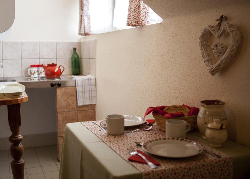 Emese Vendeghaz Noszvaj Hotell Exteriör bild