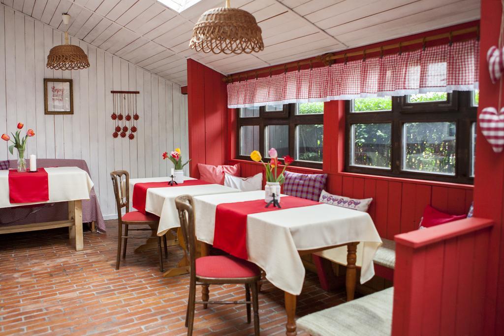 Emese Vendeghaz Noszvaj Hotell Rum bild